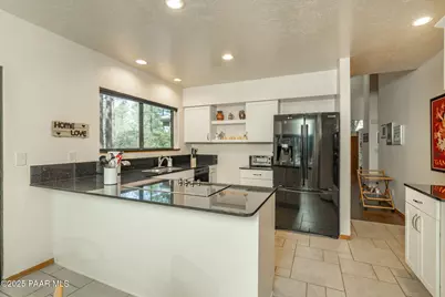 285 Edgewood Court, Prescott, AZ 86303 - Photo 11