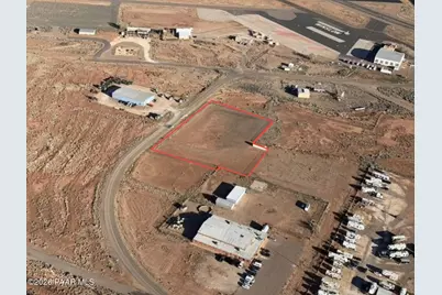 816 Airport Road, Winslow, AZ 86047 - Photo 1