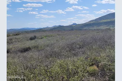 1365 S Iron Springs Road, Skull Valley, AZ 86338 - Photo 7