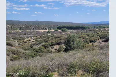 1365 S Iron Springs Road, Skull Valley, AZ 86338 - Photo 9
