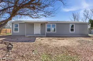 24275 N Cleveland St, Paulden, AZ 86334 - Photo 1