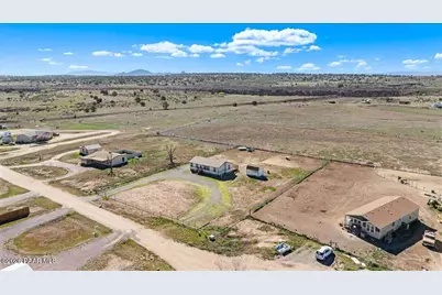 325 E Houston Road, Paulden, AZ 86334 - Photo 35