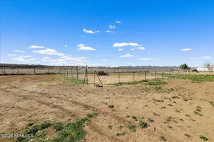 325 E Houston Rd, Paulden, AZ 86334 - Photo 29