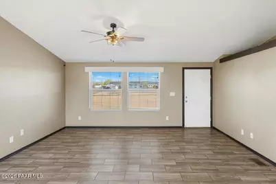 325 E Houston Road, Paulden, AZ 86334 - Photo 3
