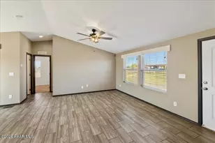 325 E Houston Rd, Paulden, AZ 86334 - Photo 7