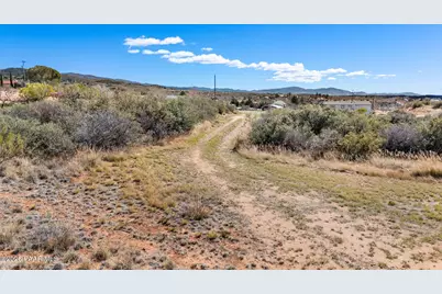 7320 W Veda Lane, Kirkland, AZ 86332 - Photo 15