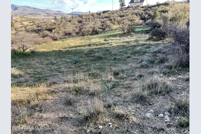 18207 Tawny Lane, Peeples Valley, AZ 86332 - Photo 5