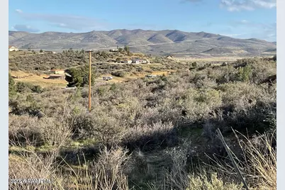 18207 Tawny Lane, Peeples Valley, AZ 86332 - Photo 11