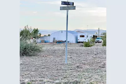 54125 N Mariposa Lane, Seligman, AZ 86337 - Photo 37