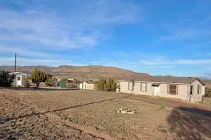 54125 N Mariposa Ln, Seligman, AZ 86337 - Photo 29