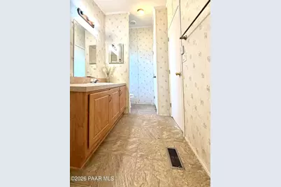 54125 N Mariposa Lane, Seligman, AZ 86337 - Photo 15