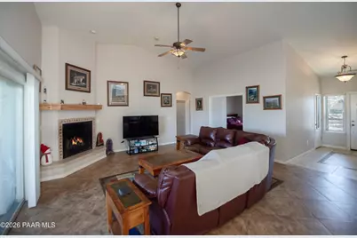 7671 N Outlook Lane, Prescott Valley, AZ 86315 - Photo 9