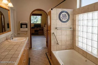 43276 N Hallelujah Lane, Seligman, AZ 86337 - Photo 11