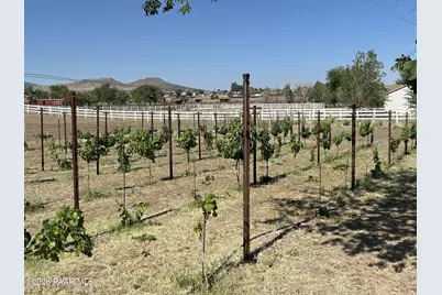 445 S Bella Road, Chino Valley, AZ 86323 - Photo 3