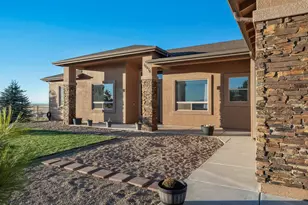 10976 E Angies Wy, Prescott Valley, AZ 86315 - Photo 5