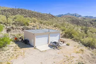 35220 S Rebel Pass, Morristown, AZ 85342 - Photo 17