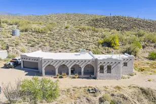 35220 S Rebel Pass, Morristown, AZ 85342 - Photo 15