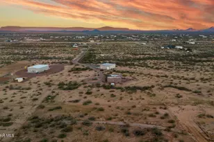 48424 N 520th Ave, Aguila, AZ 85320 - Photo 51