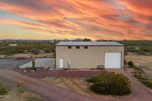 48424 N 520th Ave, Aguila, AZ 85320 - Photo 13