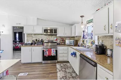 8920 E Cheryl Drive, Prescott Valley, AZ 86314 - Photo 3