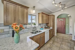 11800 W Faded Whistle Rd, Skull Valley, AZ 86338 - Photo 9