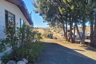 1056 N Swiss St, Dewey-Humboldt, AZ 86327 - Photo 5