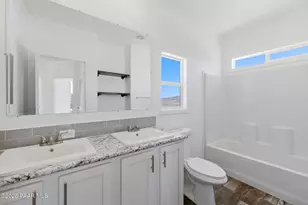 4070 Heavens Lgt Ln, Dewey-Humboldt, AZ 86329 - Photo 13