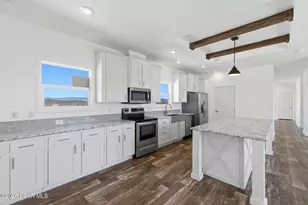 4070 Heavens Lgt Ln, Dewey-Humboldt, AZ 86329 - Photo 5