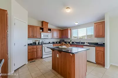 1625 N Hidden Valley Way, Dewey-Humboldt, AZ 86327 - Photo 7