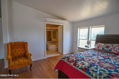 42449 N Spooky Owl Trail, Seligman, AZ 86337 - Photo 11