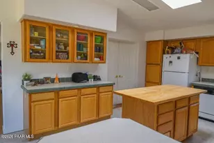 42449 N Spooky Owl Trl, Seligman, AZ 86337 - Photo 9