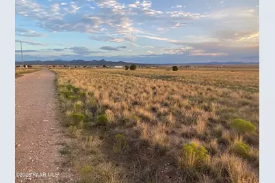 3177 W Granite Drive, Paulden, AZ 86334 - Photo 5