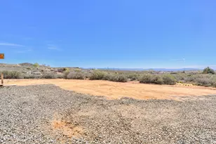 33 S Jay Bird Ln, Dewey-Humboldt, AZ 86327 - Photo 25