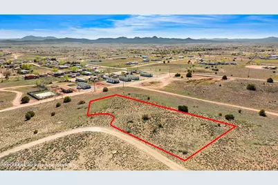 25640 N Lopez Drive, Paulden, AZ 86334 - Photo 13