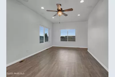 25099 N Constitution Drive, Paulden, AZ 86334 - Photo 13