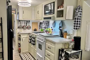 19101 E Palm Ln, Black Canyon City, AZ 85324 - Photo 7