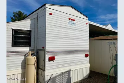 19101 E Palm Lane #19, Black Canyon City, AZ 85324 - Photo 29