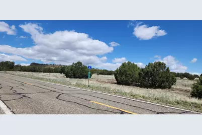 12B Juniperwood Ranch, Ash Fork, AZ 86320 - Photo 15