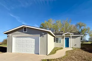 430 W Lake Louise, Paulden, AZ 86334 - Photo 1