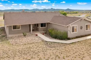 2415 W Sherry Dr, Paulden, AZ 86334 - Photo 1