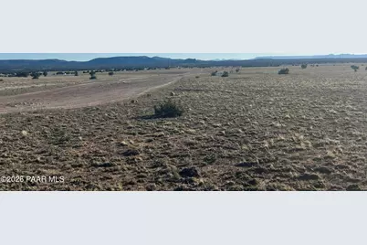 293 Arizona Rd Western Portion, Ash Fork, AZ 86320 - Photo 5
