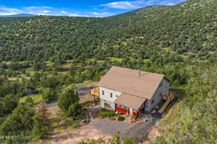 32957 W Bucks Rd, Seligman, AZ 86337 - Photo 3