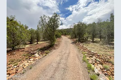 32957 W Bucks Road, Seligman, AZ 86337 - Photo 37