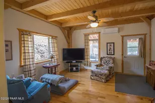 32957 W Bucks Rd, Seligman, AZ 86337 - Photo 17