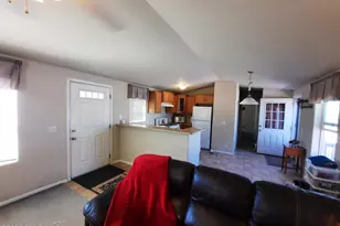 37500 W Bullet Rd, Seligman, AZ 86337 - Photo 7