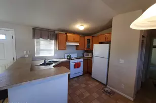 37500 W Bullet Rd, Seligman, AZ 86337 - Photo 9