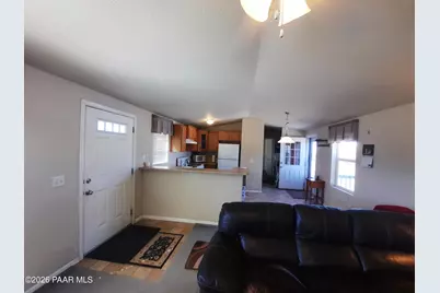 37500 W Bullet Road, Seligman, AZ 86337 - Photo 5