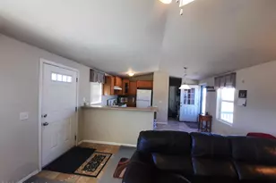 37500 W Bullet Rd, Seligman, AZ 86337 - Photo 5
