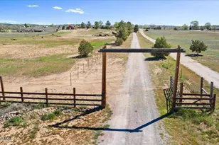 25325 N Naples St, Paulden, AZ 86334 - Photo 3