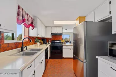 25325 N Naples Street, Paulden, AZ 86334 - Photo 13